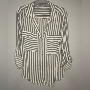 The nu Vintage Grey/White Top Size L